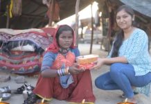 જનમંગલ સેવા ચેરીટેબલ ટ્રસ્ટ ચેરમેન જીજ્ઞાબેન શેઠ દ્વારા મીઠાઈ અને નાસ્તા નું વિતરણ કરાયું….