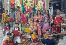પાટણના ખરાદીવાડામા છેલ્લા ૭૦ વર્ષથી યોજાતા પારંપરિક શેરી ગરબામાં ખેલૈયાઓએ પારંપારિક પોષાકમાં રાસગરબા ની ધૂમ મચાવી..